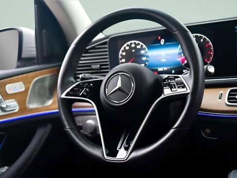 Used 2024 Mercedes-Benz GLE 450 4MATIC w/ Winter Package image 55