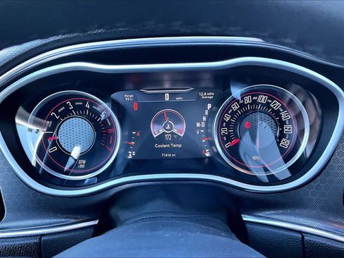 Used 2016 Dodge Challenger R/T Scat Pack w/ Leather Interior Group image 24