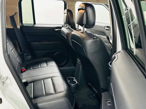Used 2015 Jeep Patriot High Altitude FWD image 24