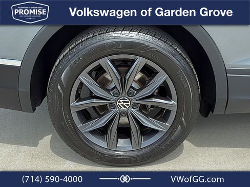 Used 2023 Volkswagen Tiguan SE FWD image 10