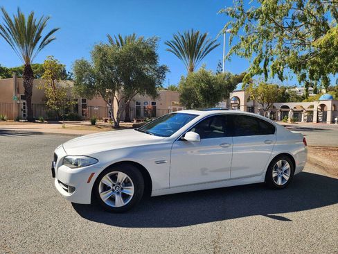 Used 2013 BMW 528i Sedan RWD image 18