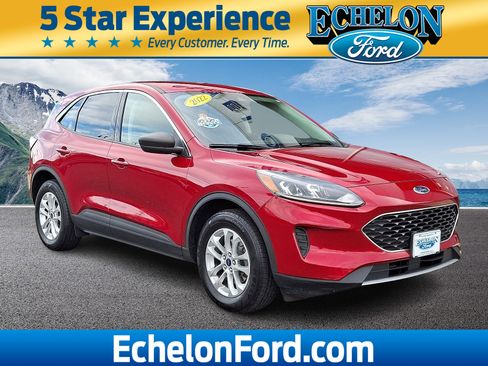 Certified 2022 Ford Escape SE w/ Convenience Package image 1
