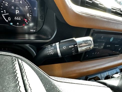 Used 2020 Land Rover Defender 110 X image 28