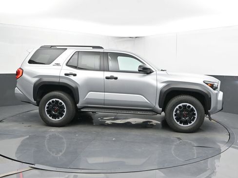Used 2025 Toyota 4Runner TRD Off-Road AWD/4WD image 4