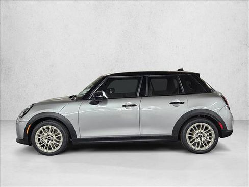 New 2026 MINI Cooper 4-Door Hardtop image 8