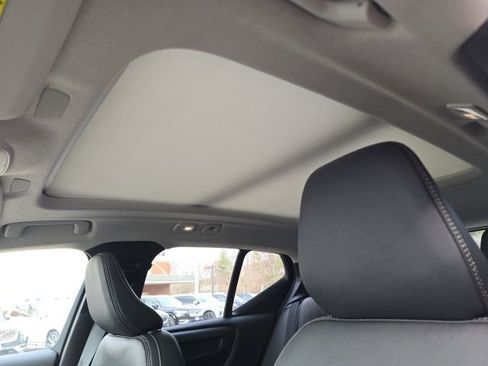 New 2026 Volvo XC40 B5 Plus w/ Climate Package AWD/4WD image 25