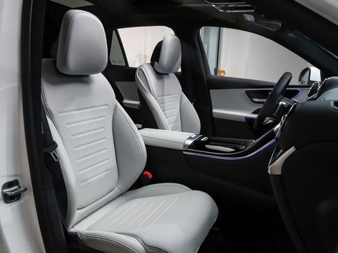 New 2026 Mercedes-Benz GLC 300 GLC 300 image 10