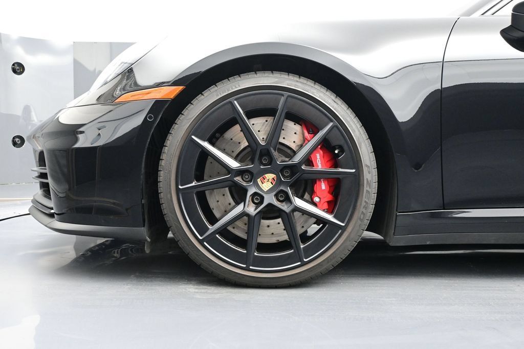 Certified 2026 Porsche 911 Carrera 4S AWD/4WD image 6