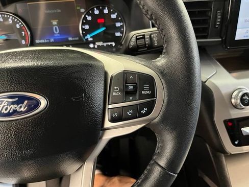 Used 2023 Ford Explorer XLT w/ Equipment Group 202A AWD/4WD image 27