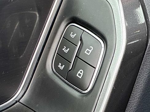 Used 2022 Ford F150 Lariat AWD/4WD image 21