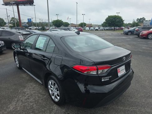 Certified 2024 Toyota Corolla LE FWD image 6