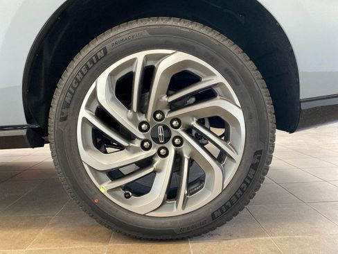 New 2025 Lincoln Navigator Reserve image 28