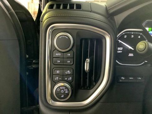 Used 2019 GMC Sierra 1500 AT4 w/ AT4 Premium Package AWD/4WD image 26
