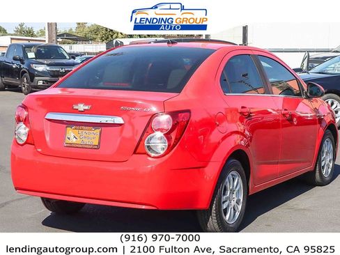 Used 2014 Chevrolet Sonic LT image 4