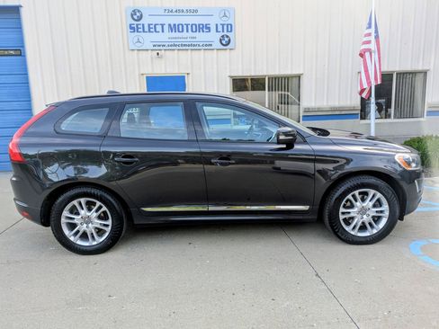Used 2015 Volvo XC60 T5 AWD/4WD image 12