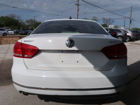 Used 2014 Volkswagen Passat TDI SE image 10