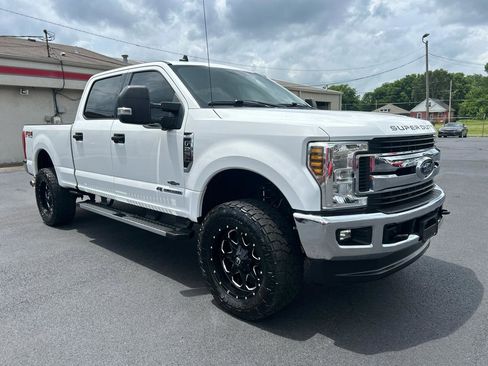 Used 2019 Ford F250 XLT w/ XLT Value Package AWD/4WD image 3