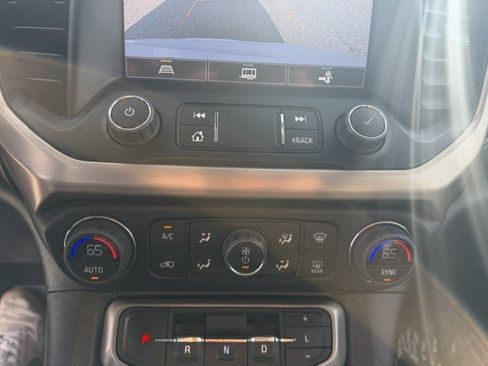 Used 2022 GMC Acadia Denali w/ Trailering Package AWD/4WD image 23