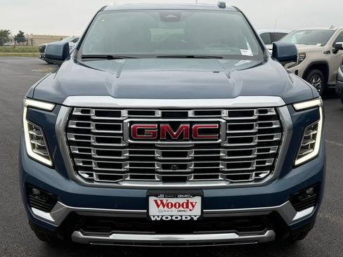 New 2026 GMC Yukon Denali w/ Sun & Power Step Package AWD/4WD image 22