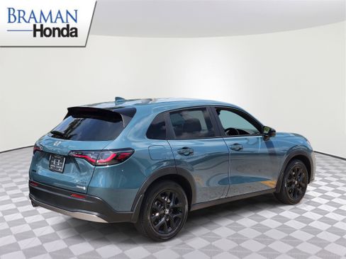 Used 2024 Honda HR-V Sport image 4