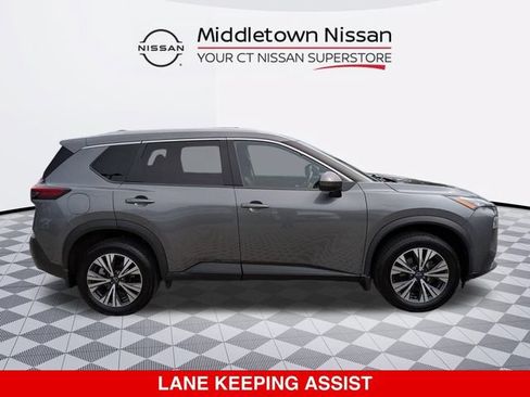 Used 2023 Nissan Rogue SV w/ SV Premium B Package AWD/4WD image 2