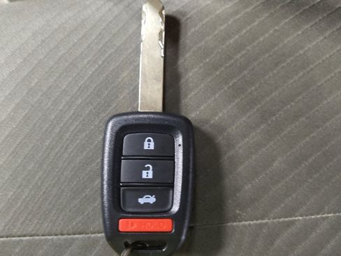 Used 2017 Honda Accord LX image 32