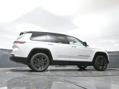 New 2025 Jeep Grand Cherokee L Limited w/ Trailer Tow Package image 46