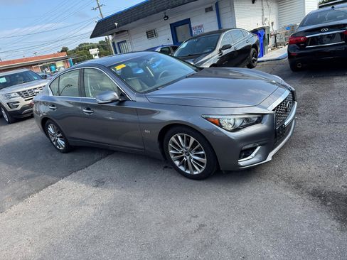 Used 2018 INFINITI Q50 Luxe w/ Cargo Package (L95) AWD/4WD image 3