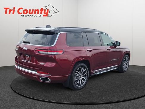 Used 2025 Jeep Grand Cherokee L Summit AWD/4WD image 8