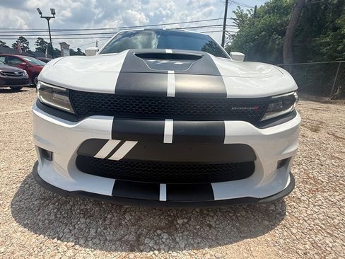 Used 2019 Dodge Charger R/T image 2