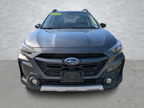 Used 2023 Subaru Outback Limited image 3