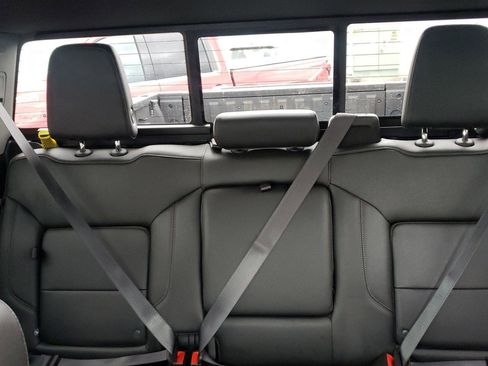 Certified 2022 Chevrolet Silverado 1500 LT Trail Boss w/ LT Trail Boss Premium Package image 9