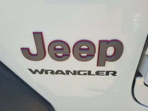 Used 2018 Jeep Wrangler Rubicon AWD/4WD image 7
