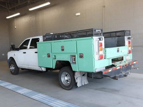 Used 2023 RAM 3500 Tradesman w/ Chrome Appearance Group AWD/4WD image 3