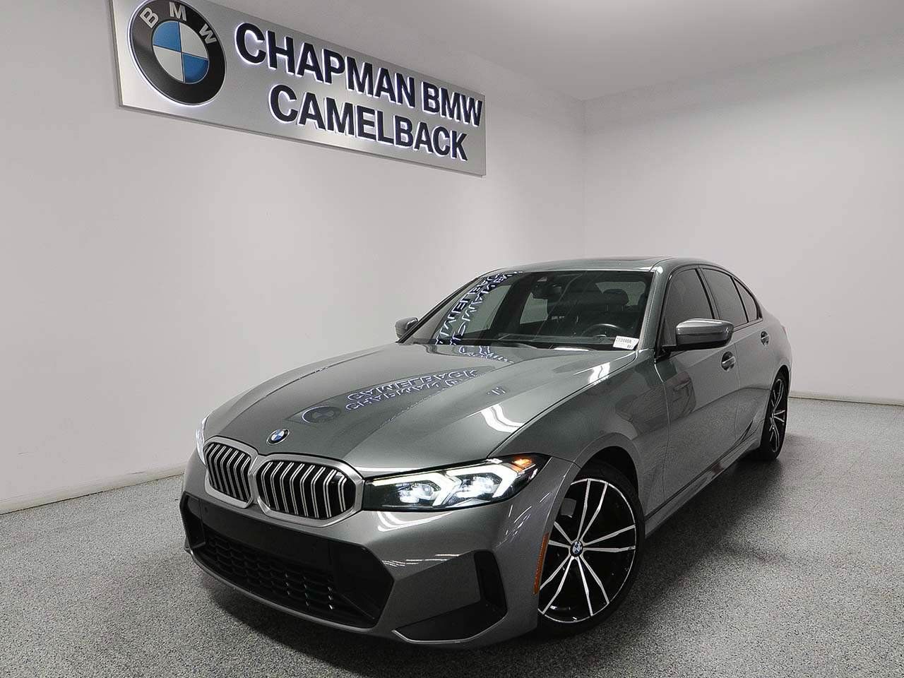 Used 2023 BMW 330i Sedan w/ M Sport Package RWD image 1