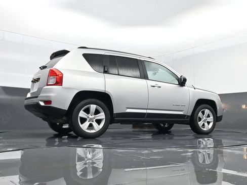 Used 2011 Jeep Compass 4WD image 27