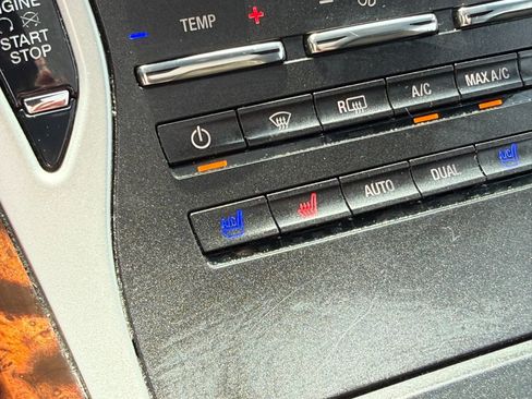 Used 2016 Lincoln MKX Reserve w/ Technology Package image 20