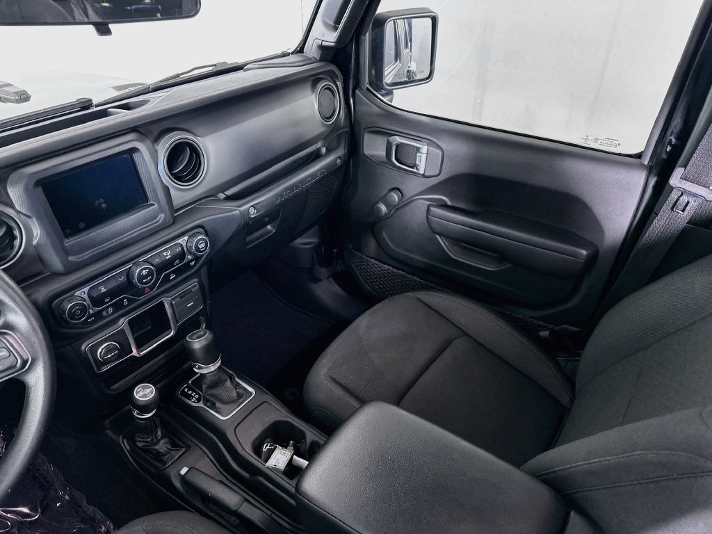 Used 2023 Jeep Wrangler Unlimited Sport AWD/4WD image 30