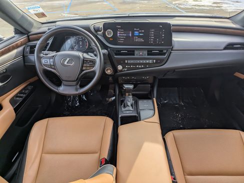 Used 2022 Lexus ES 350 w/ Premium Package image 22