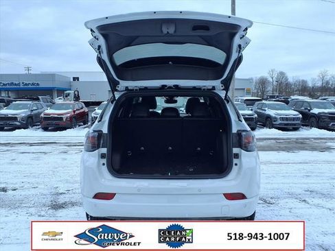 Used 2024 Jeep Compass Limited w/ High Altitude Package image 10