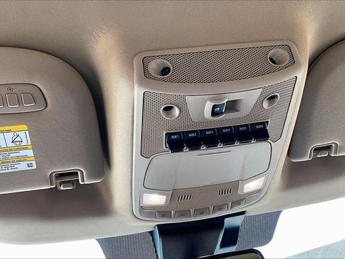 Used 2020 Ford F250 Lariat w/ Lariat Value Package image 30