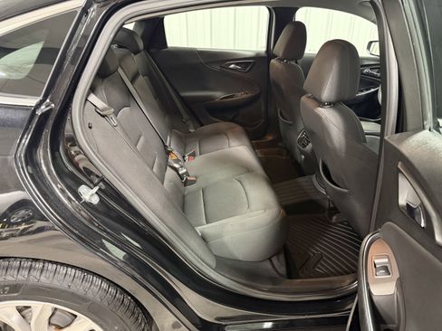 Used 2020 Chevrolet Malibu LT image 9