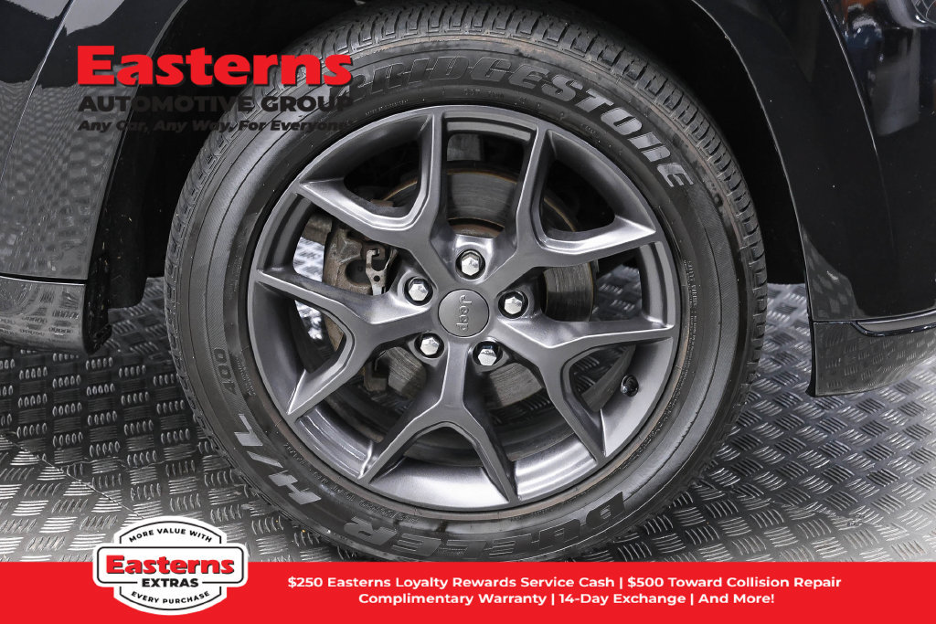 Used 2019 Jeep Grand Cherokee Limited X AWD/4WD image 32
