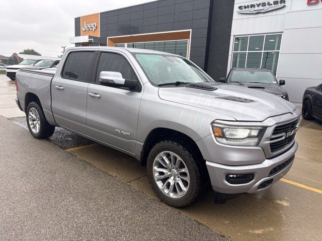 Used 2023 RAM 1500 Laramie AWD/4WD image 3