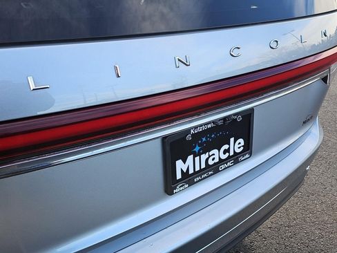 Used 2022 Lincoln Aviator Reserve w/ Elements Package Plus image 32