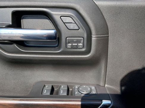 Used 2019 GMC Sierra 1500 SLT w/ SLT Premium Package AWD/4WD image 34
