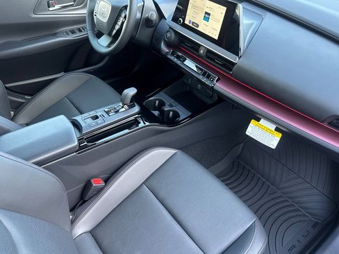 New 2026 Toyota Prius Plug-In Hybrid FWD image 16