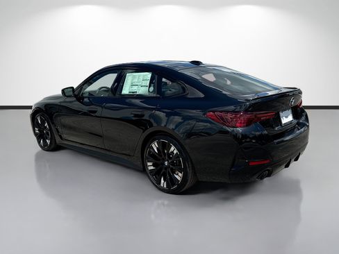 New 2026 BMW 430i w/ M Sport Package RWD image 5