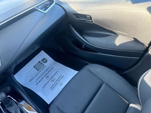 Used 2023 Toyota Corolla LE image 15