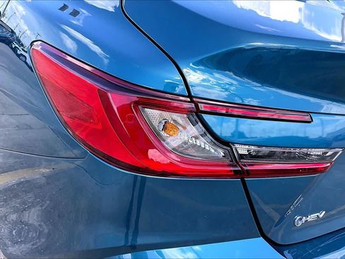 Used 2026 Toyota Camry LE FWD image 28